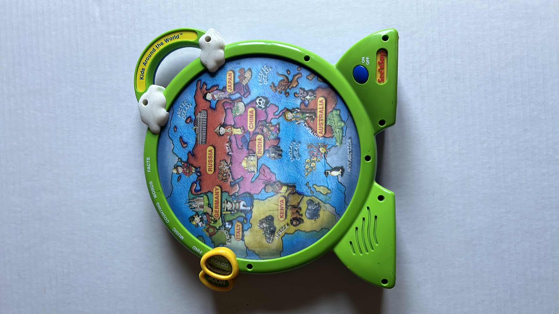 Photo 2 of 2000S MATTEL KIDS AROUND THE WORLD TOY