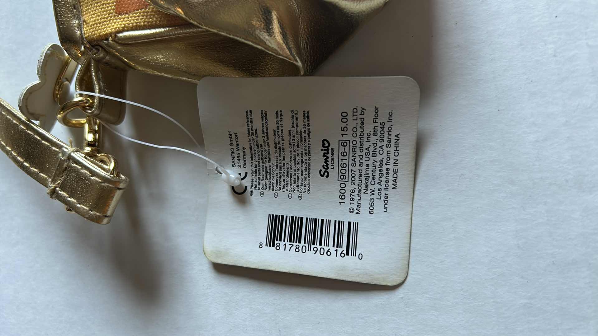 Photo 1 of YELLOW HAWAIIAN THEMED HELLO KITTY BAG