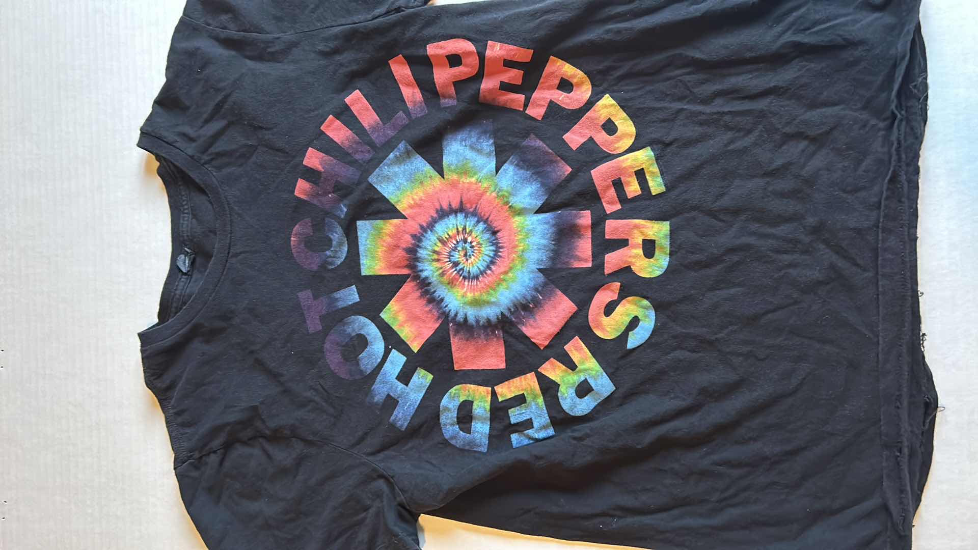 Photo 1 of SET OF BAND TEES SIZE M RED HOT CHILI PEPPERS AND THE OFFSPRING