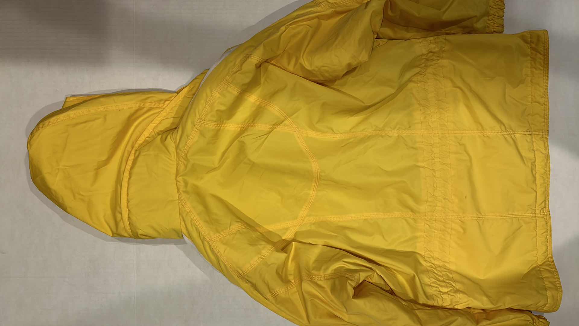 Photo 1 of VINTAGE FILA SKI JACKET SIZE 8