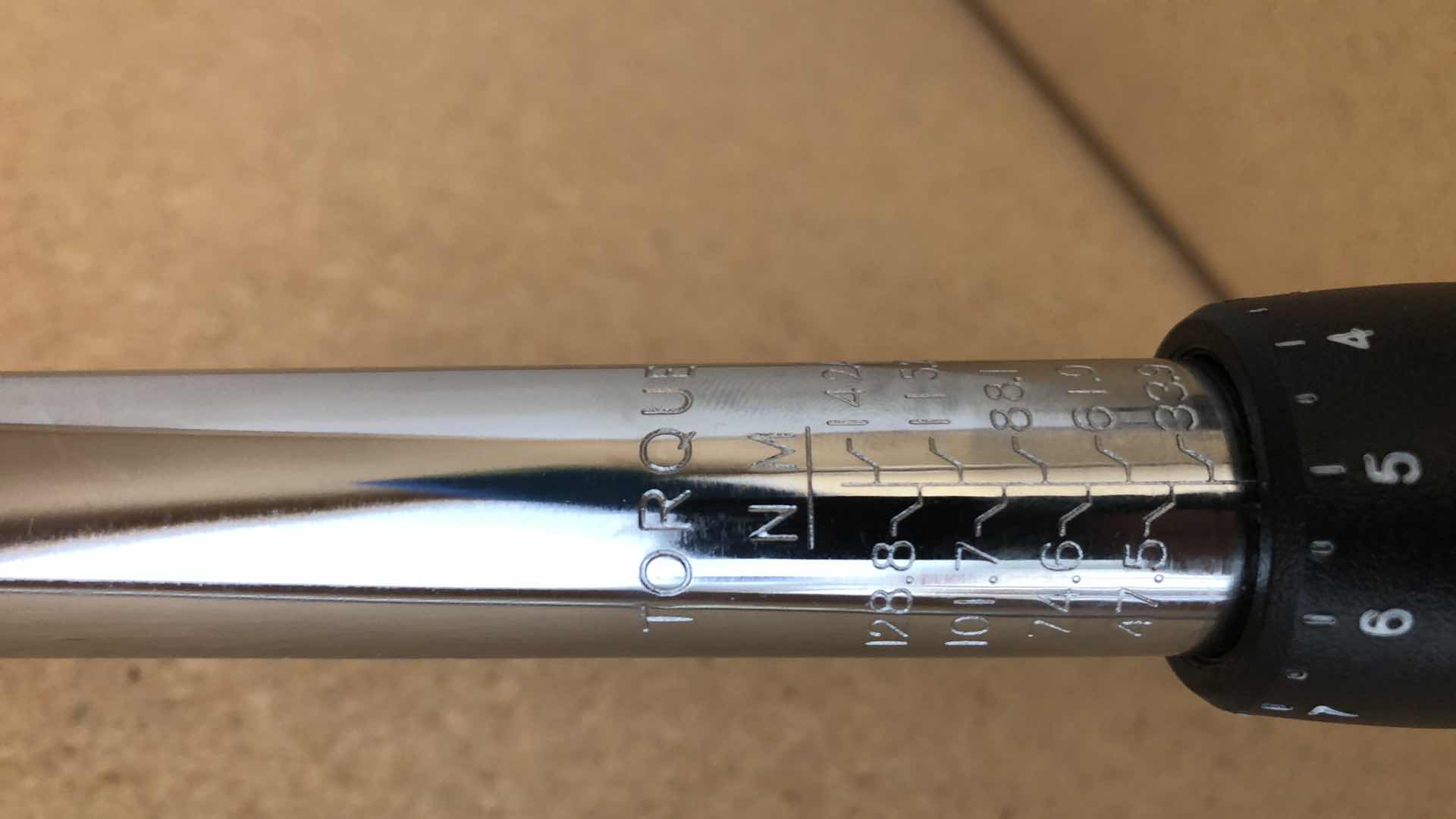 Photo 1 of HUSKY PRO TORQUE WRENCH MODEL 39103