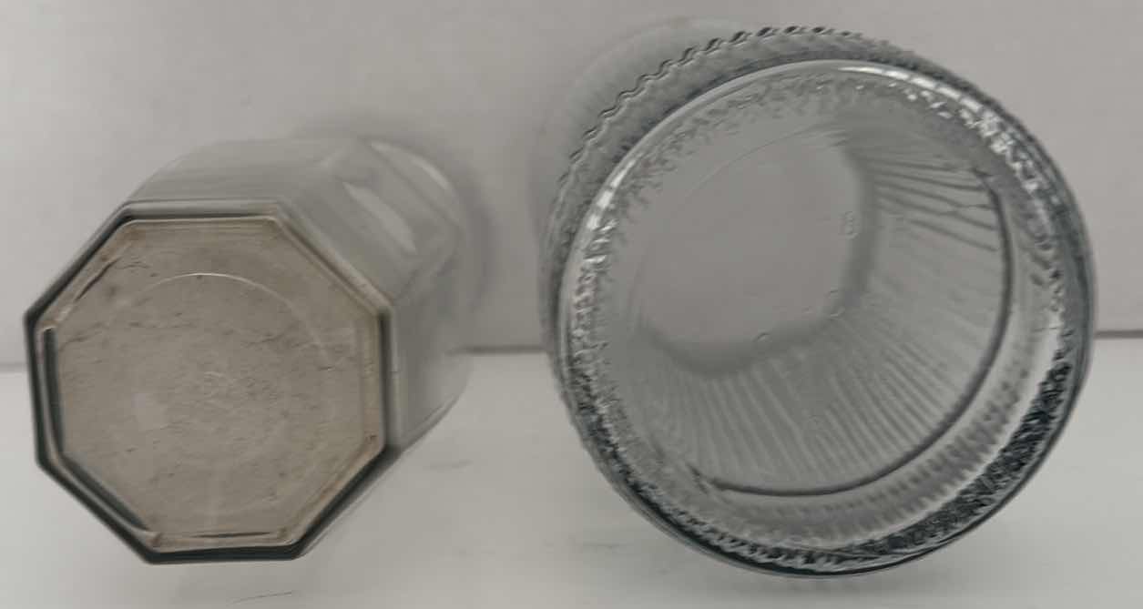 Photo 1 of (2)PCS GLASS VASES H9”