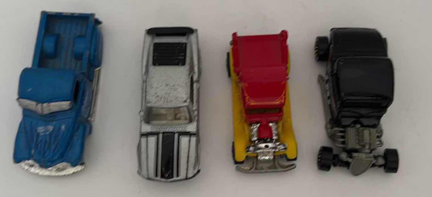 Photo 1 of (4)PCS TOY CARS