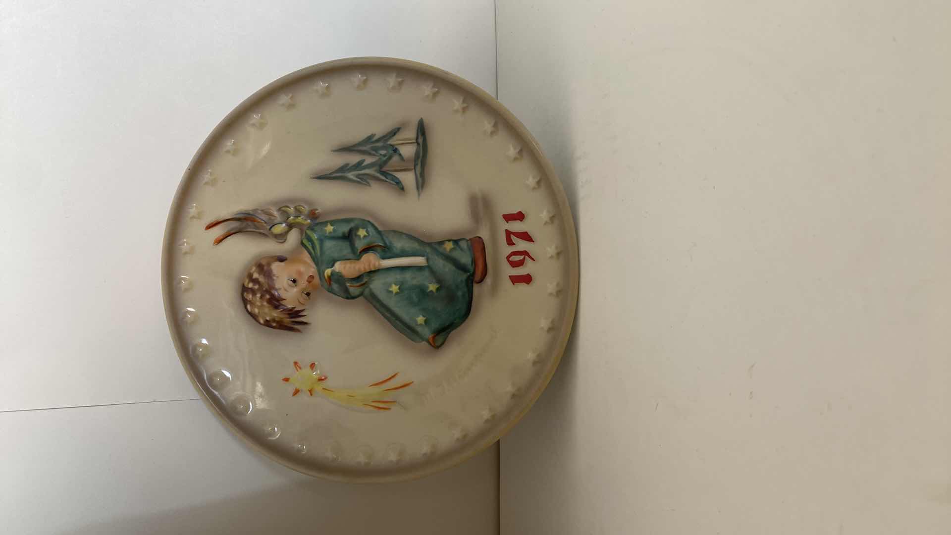 Photo 1 of RARE FIRST EDITION 1971 HUMMEL ANUAL PLATE OF THE YEAR