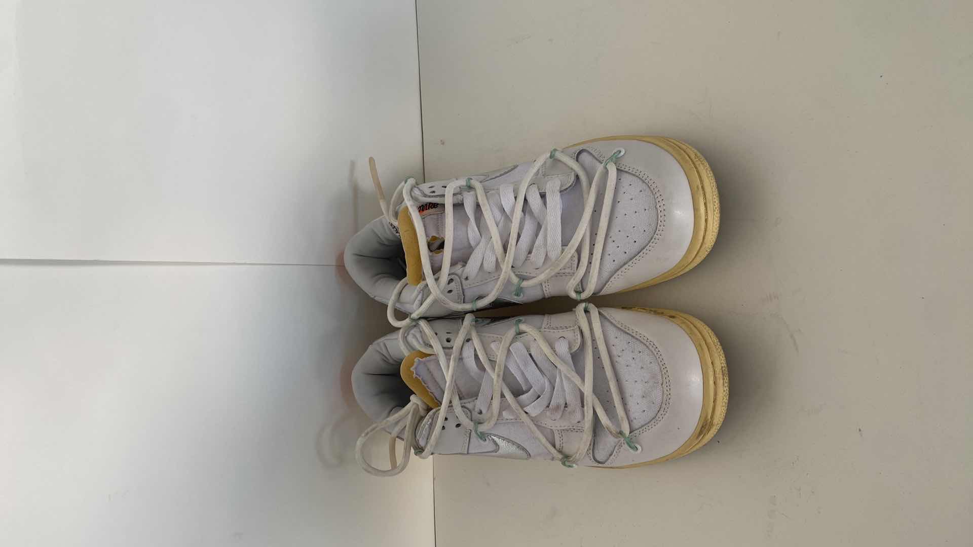 Photo 1 of NIKE OFF-WHITE X DUNK LOW ‘LOT 01 OF 50’
M 7.5