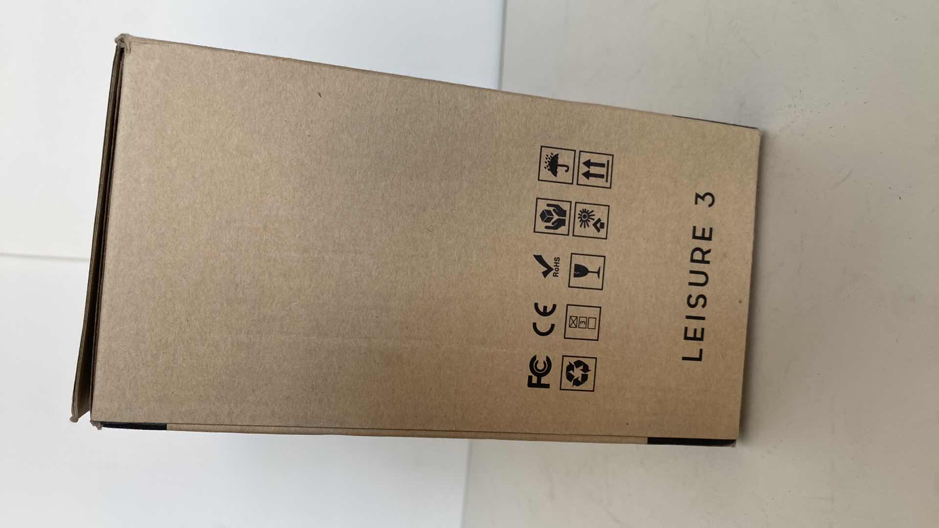 Photo 2 of VIDEO PROJECTOR LEISURE 3