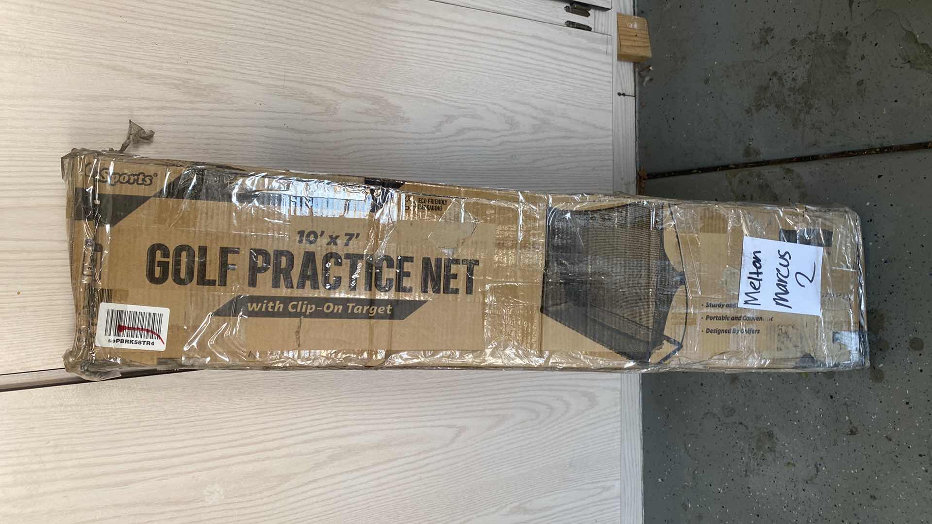 Photo 1 of GOSPORTS GOLF PRACTICE 10’ X 7’ W CLIP ON TARGET