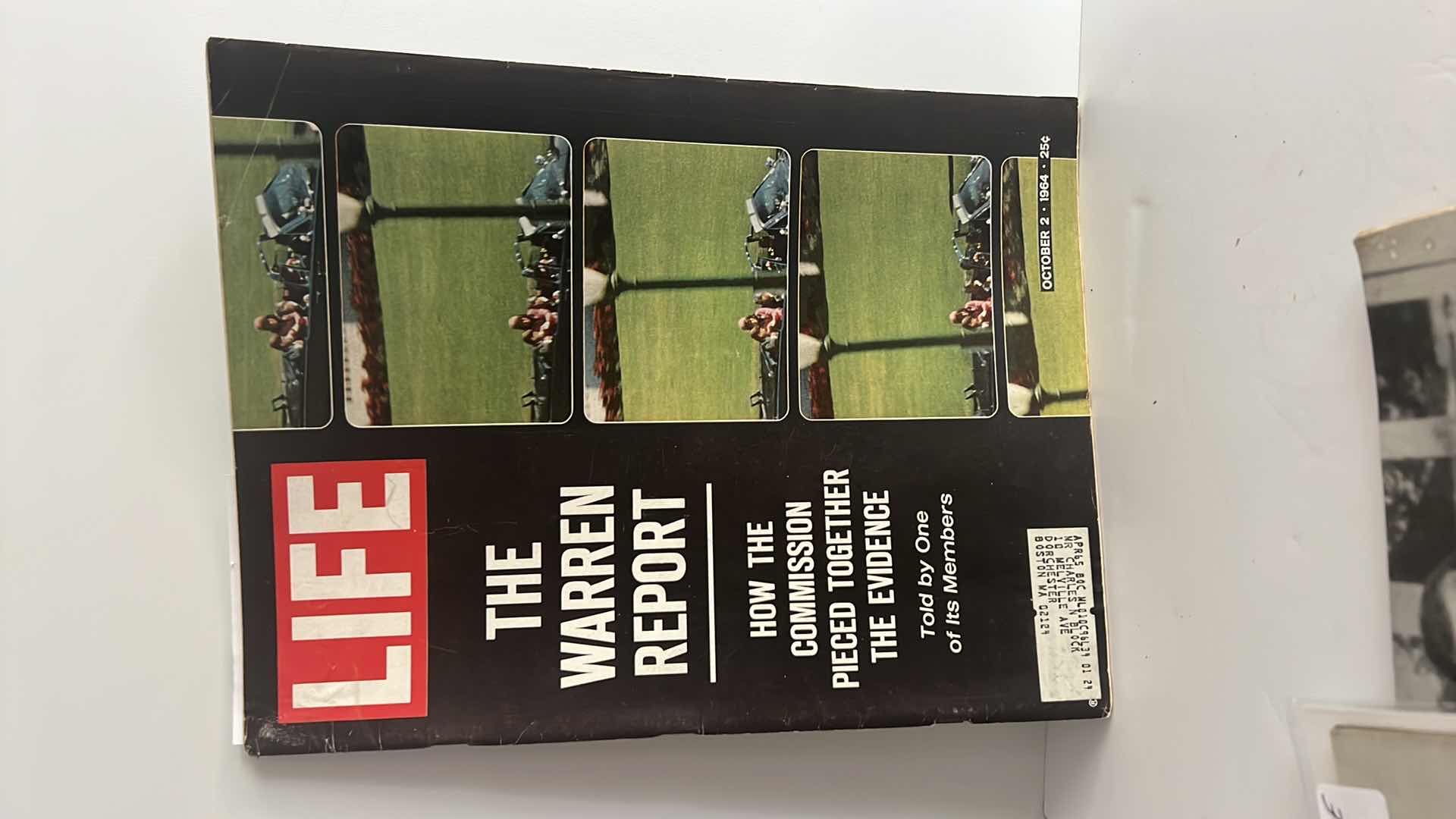 Photo 1 of 5-COLLECTIBLE VINTAGE 1960’S LIFE MAGAZINES