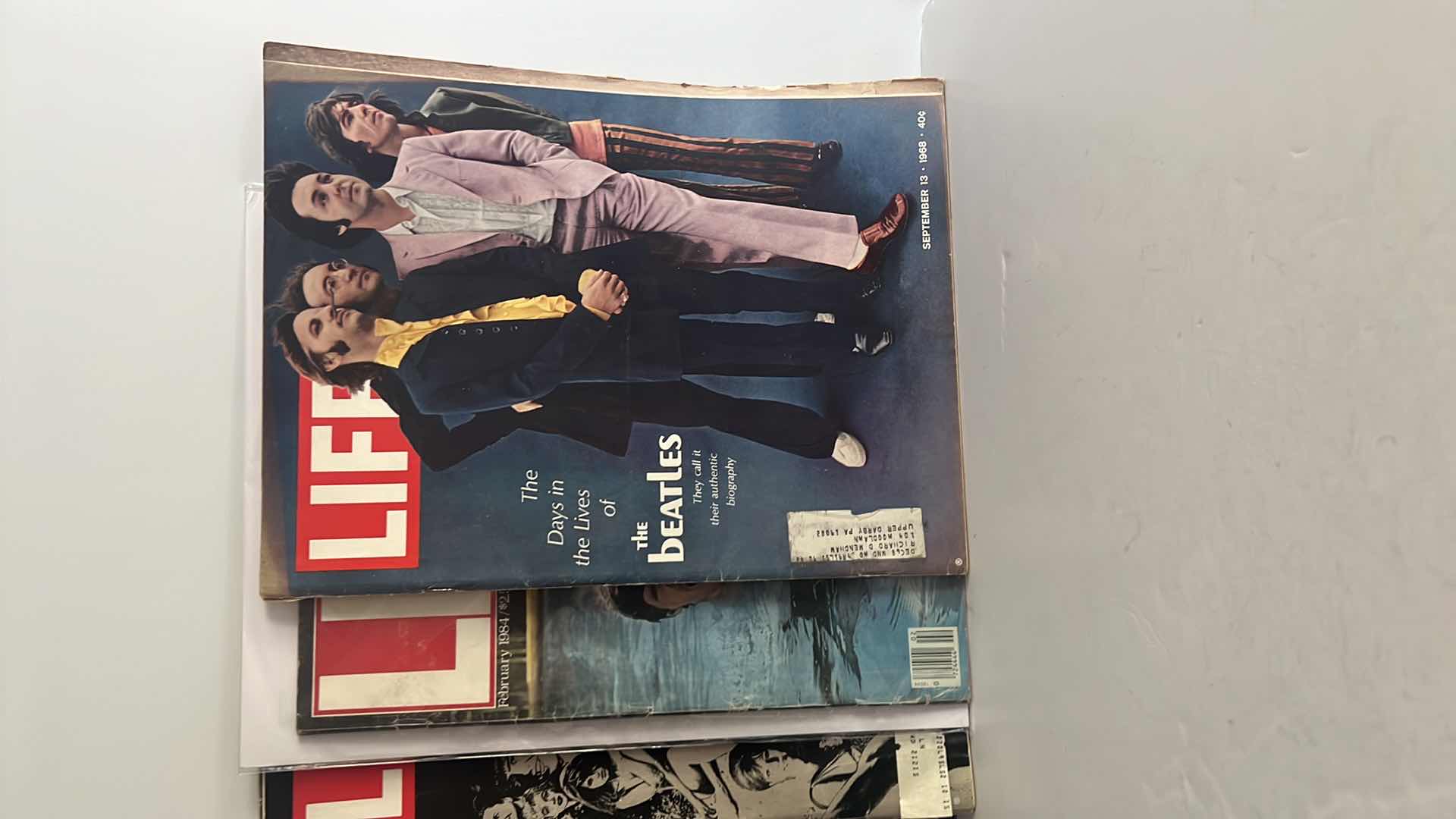 Photo 1 of 5-COLLECTIBLE VINTAGE LIFE MAGAZINES BEATLES EDITIONS