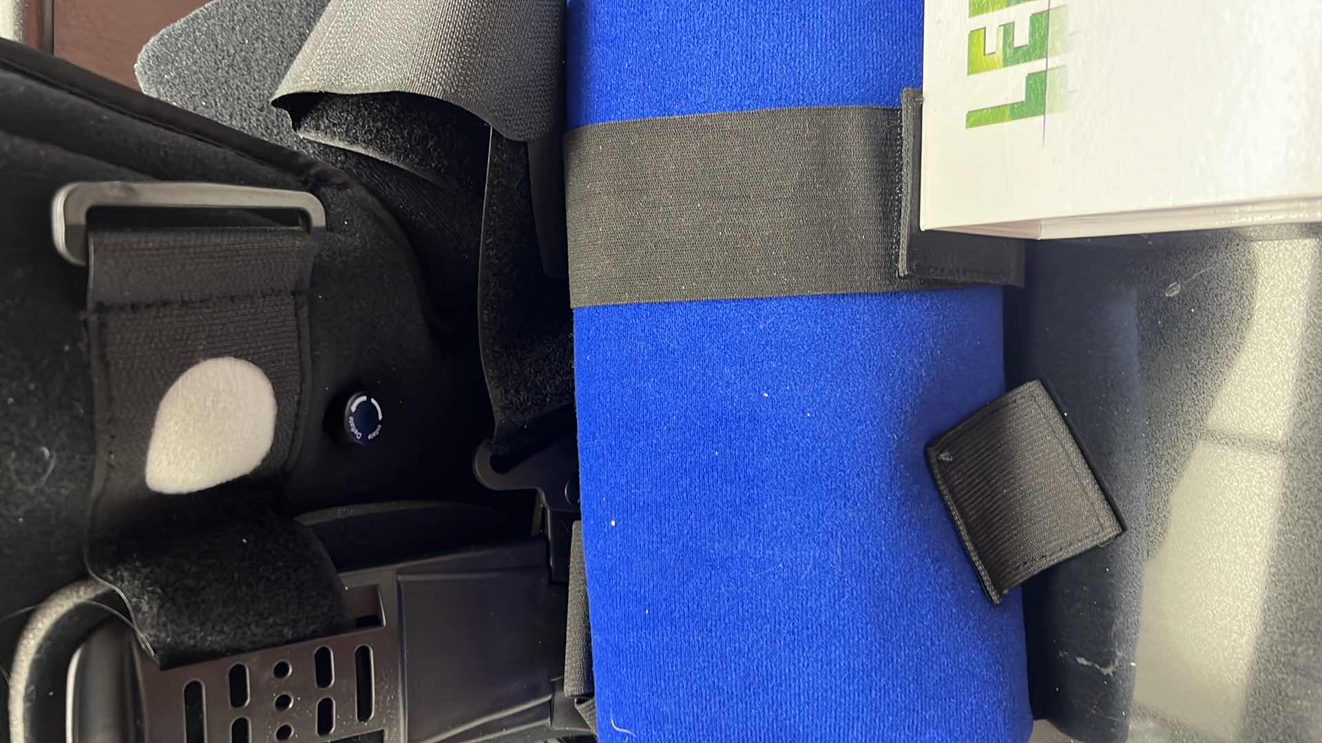 Photo 1 of STETHOSCOPE, FOOT BOOT, CURING LIGHT, PAD