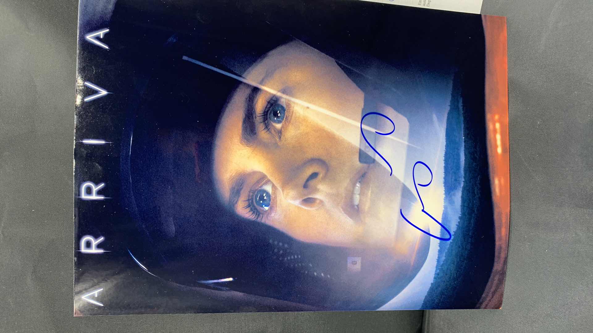 Photo 1 of AMY ADAMS - SIGNED AUTOGRAPHED PHOTO W LETTER OF AUTHENTICITY 8” X 10”