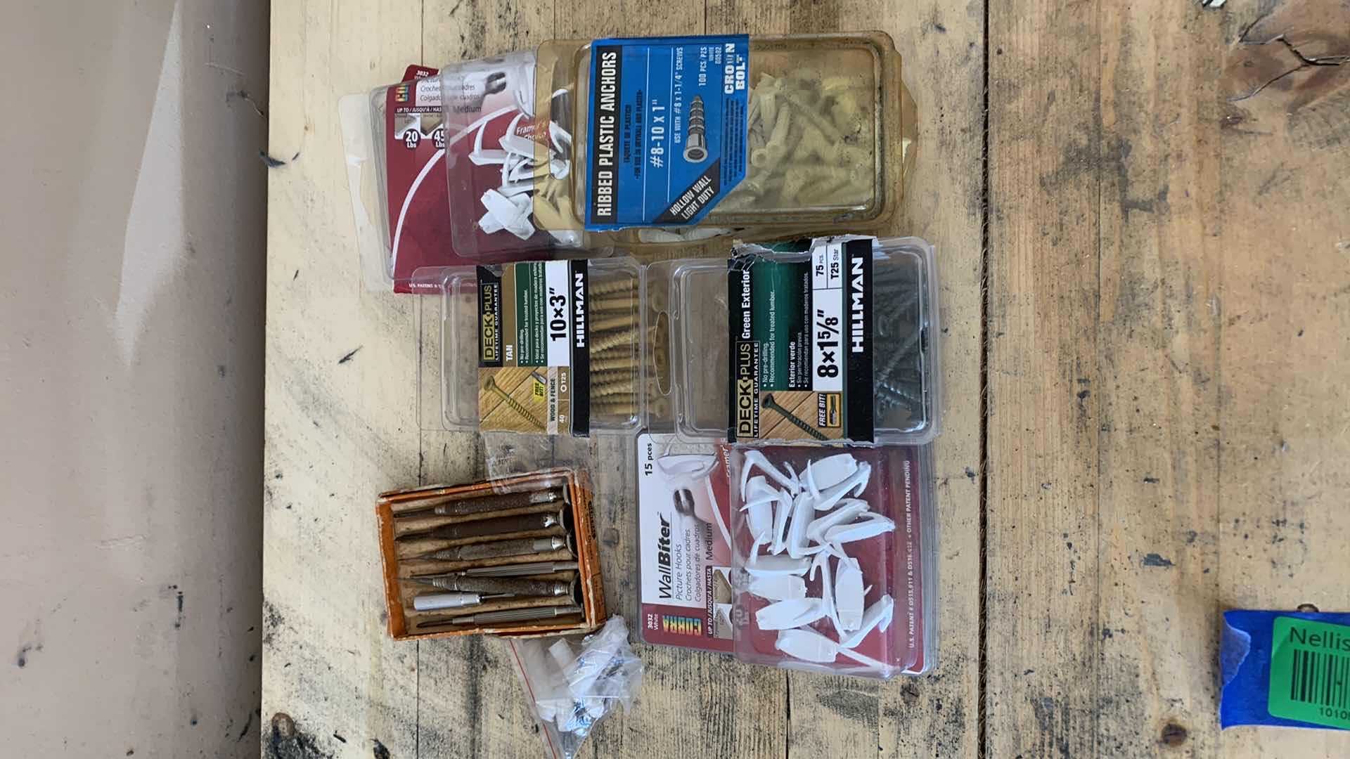 Photo 1 of ASSORTED ATTACHERS AND SCREWS