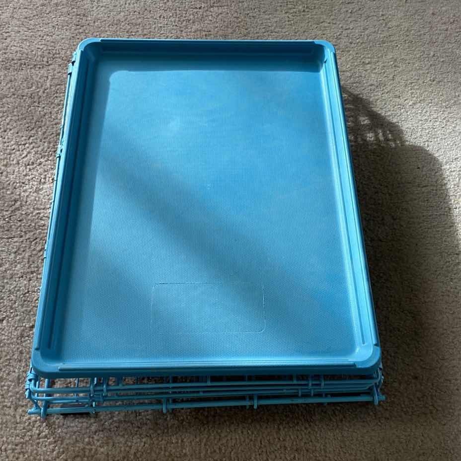 Photo 1 of MIDWEST BLUE COLLAPSABLE DOG CRATE 24” X 17” H19”