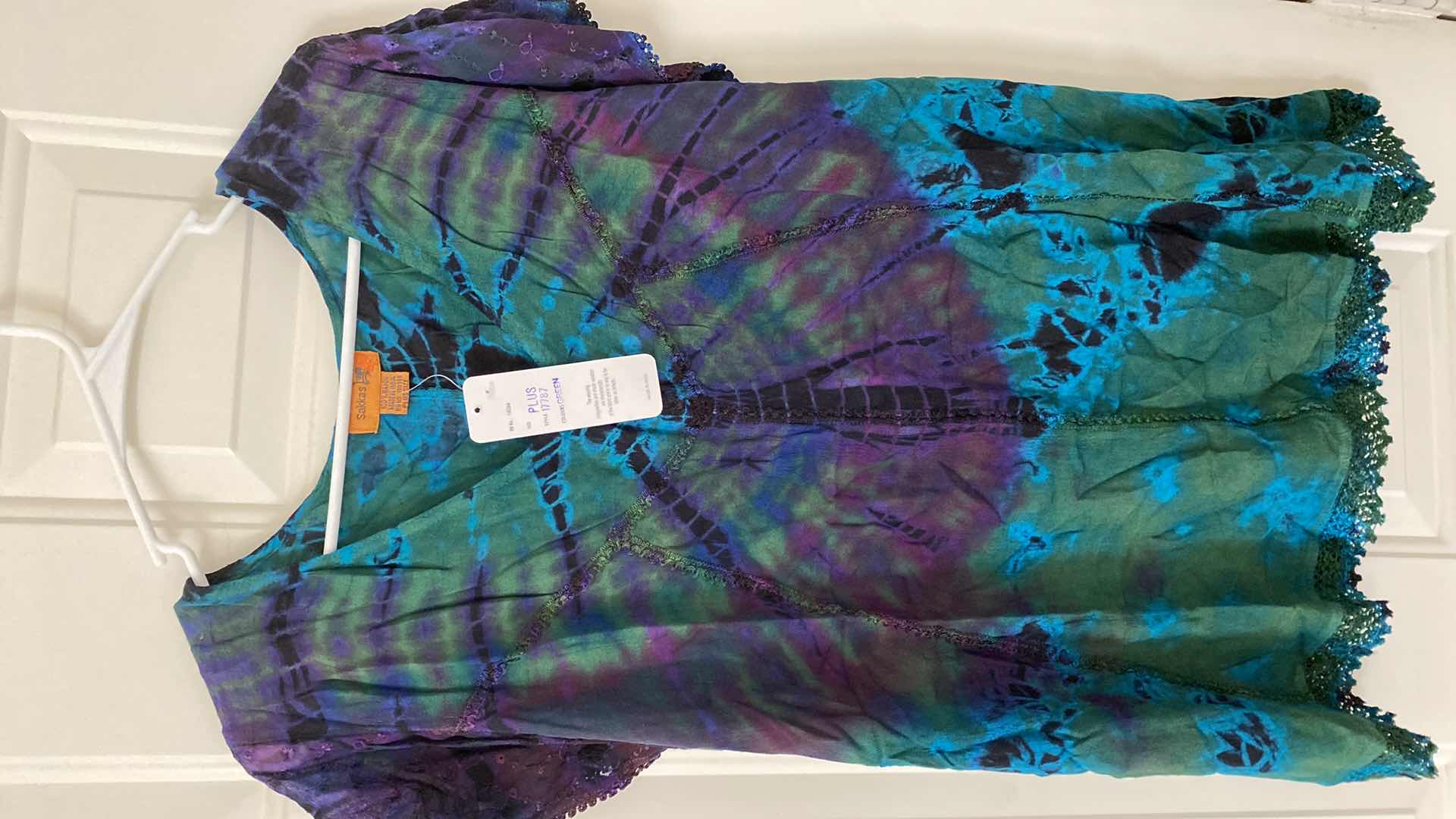 Photo 1 of NEW WITH TAGS WOMENS PLUS SIZE TOPS