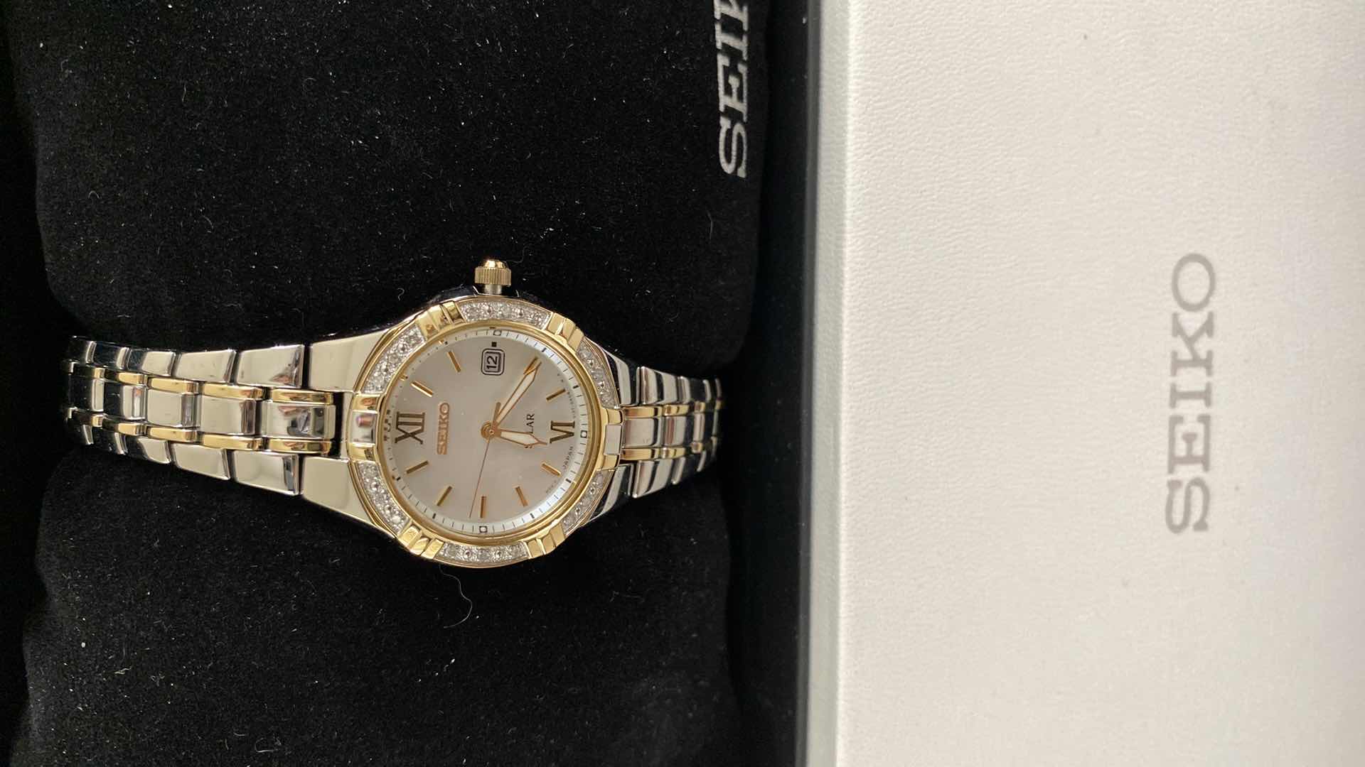 Photo 2 of WOMENS SEIKO SUT068 WATCH IN BOX