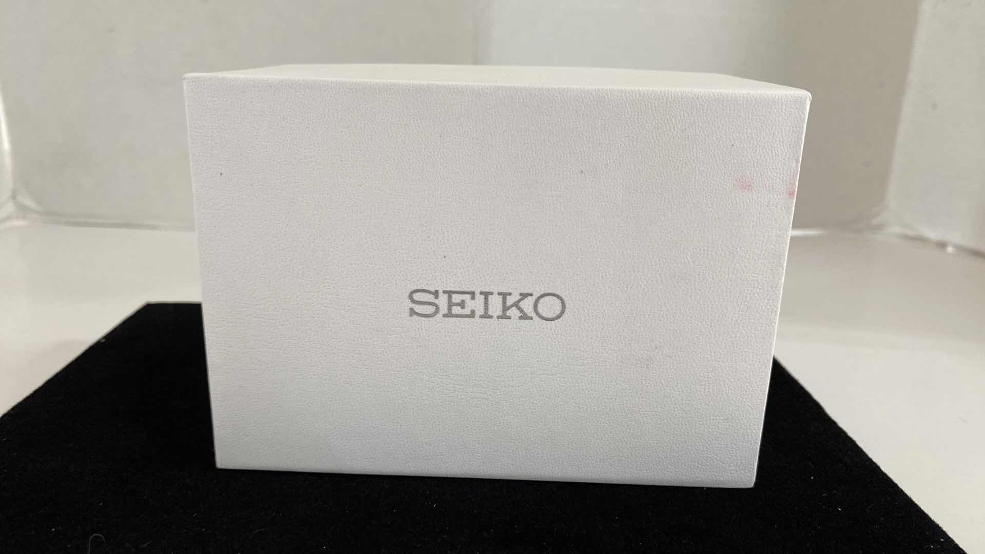 Photo 5 of WOMENS SEIKO SUT068 WATCH IN BOX