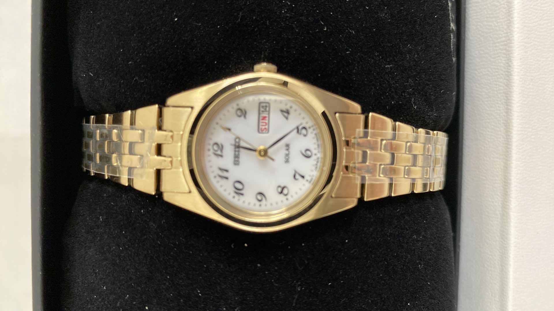 View 3 of WOMENS SEIKO GOLD TONE WATCH SUT118 IN BOX DAYS ARE RED WRITING