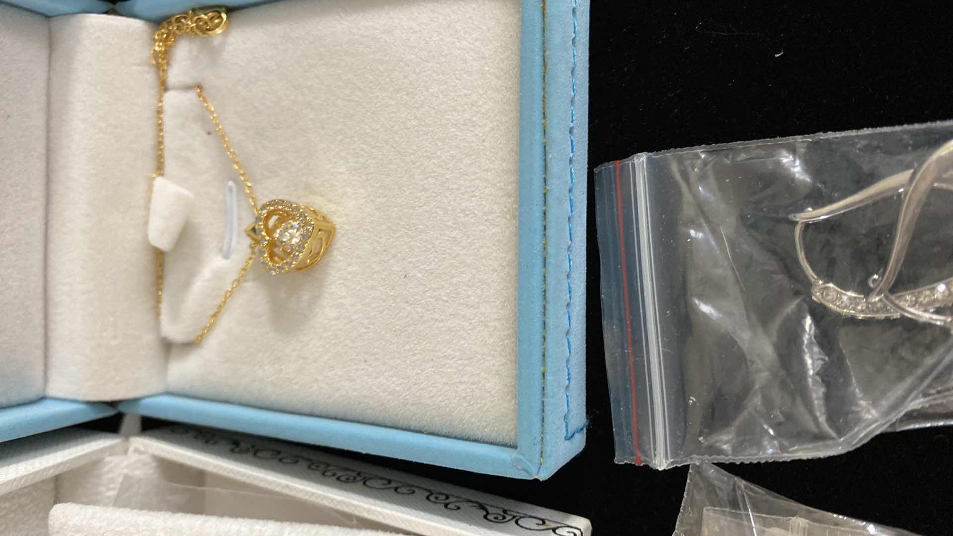 Photo 1 of WOMENS COSTUME JEWELRY