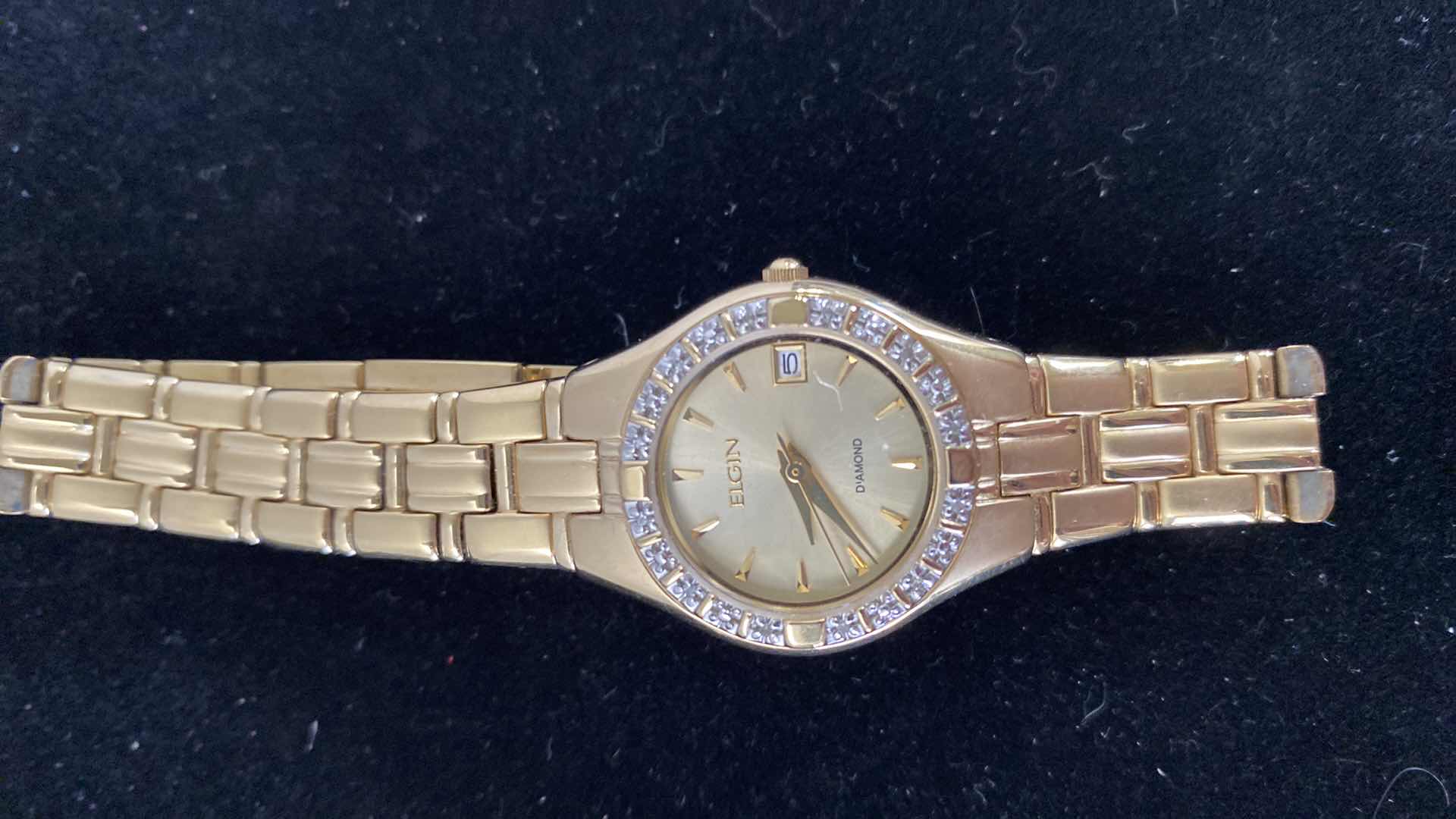 Photo 6 of WOMENS FASHION WATCHES