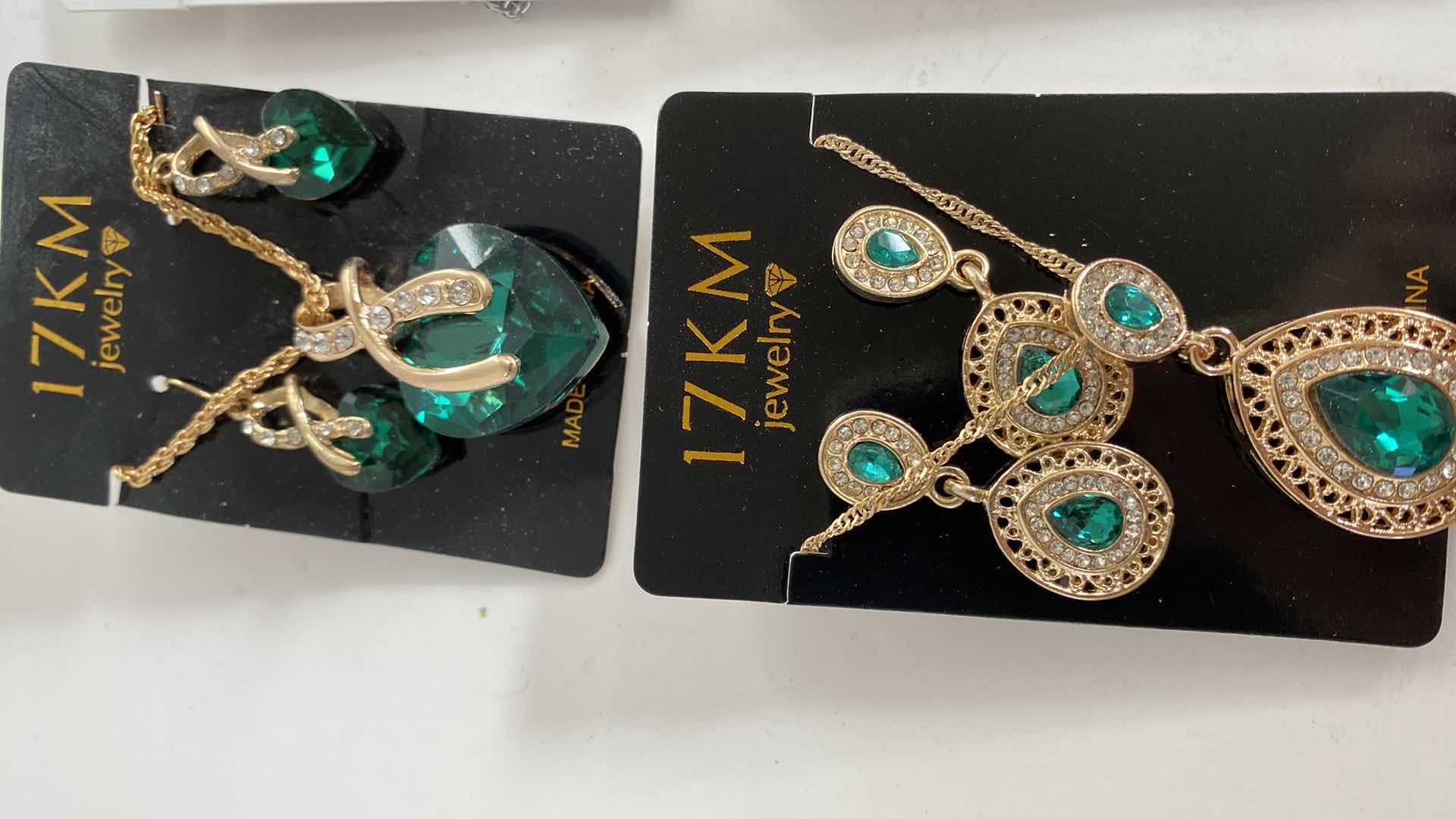 Photo 1 of WOMENS COSTUME JEWELRY