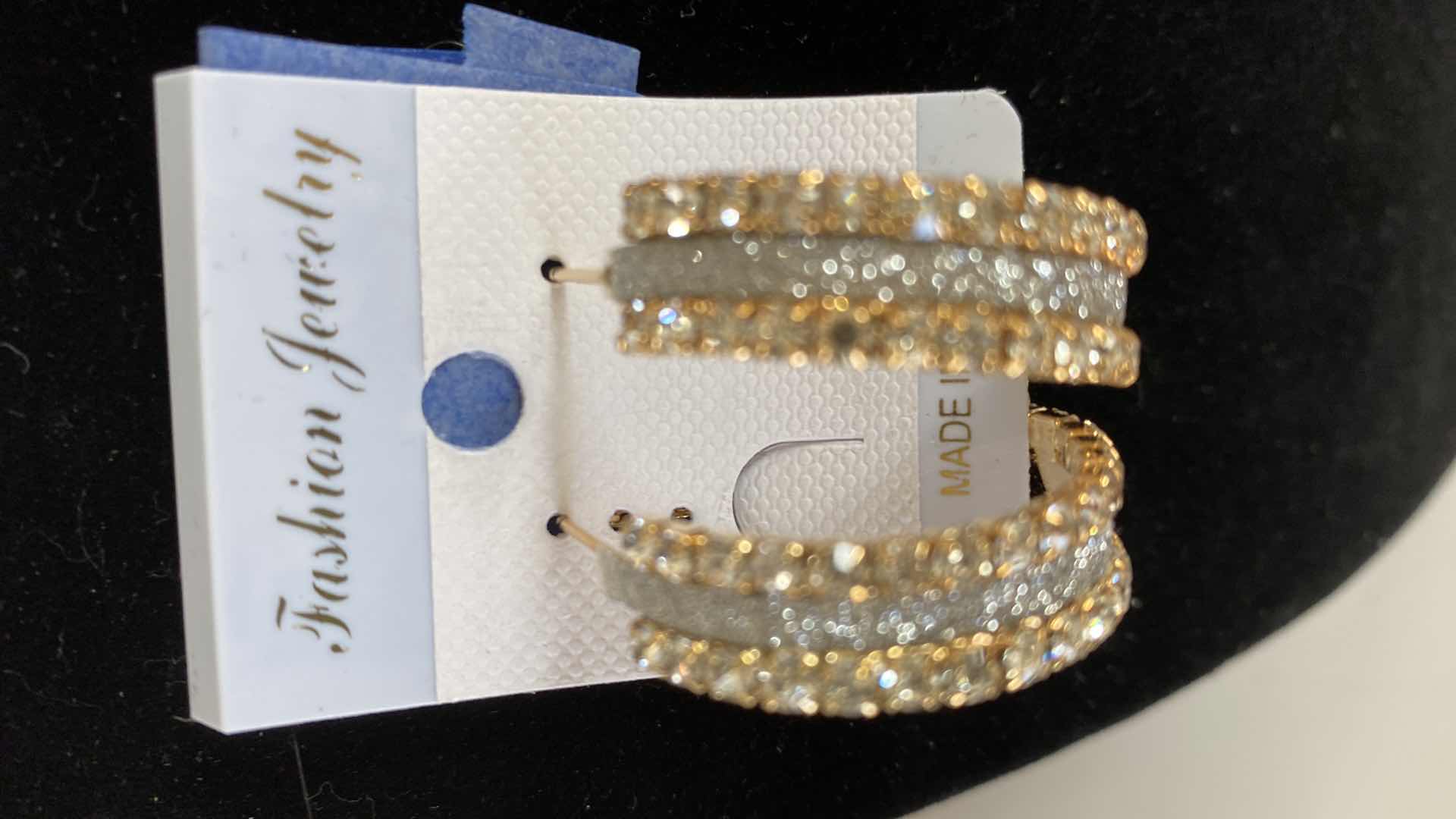 Photo 1 of WOMENS COSTUME JEWELRY