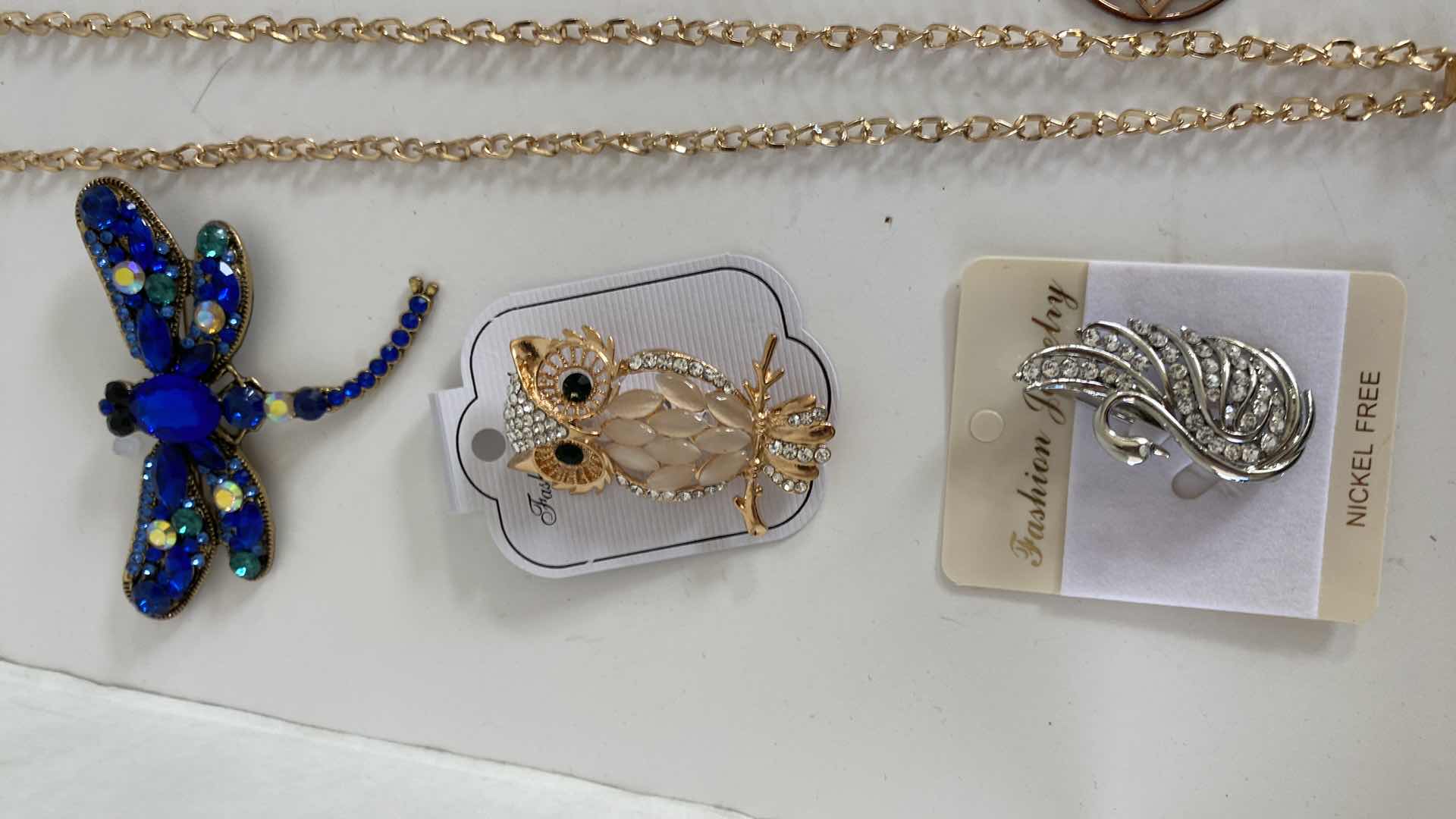 Photo 1 of WOMENS COSTUME JEWELRY