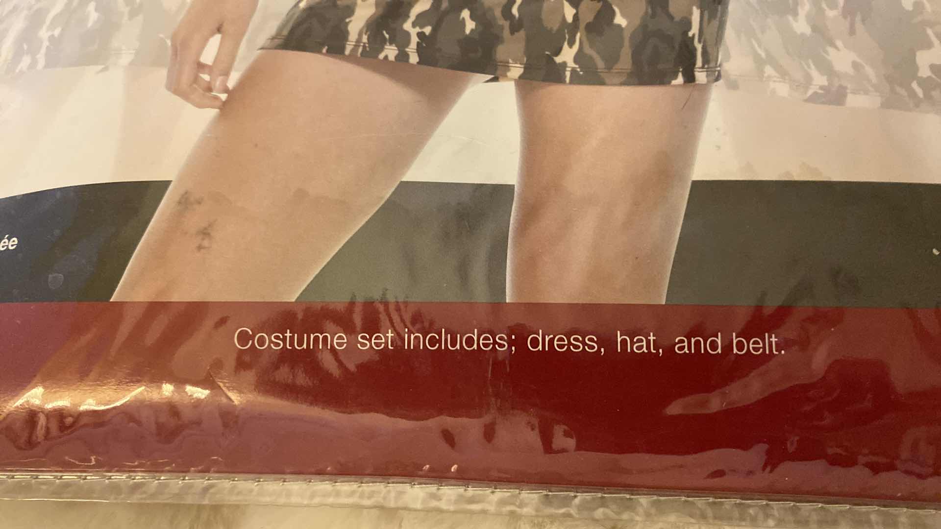 Photo 1 of 2 - WOMEN’S  SIZE LARGE/XLARGE COSTUMES