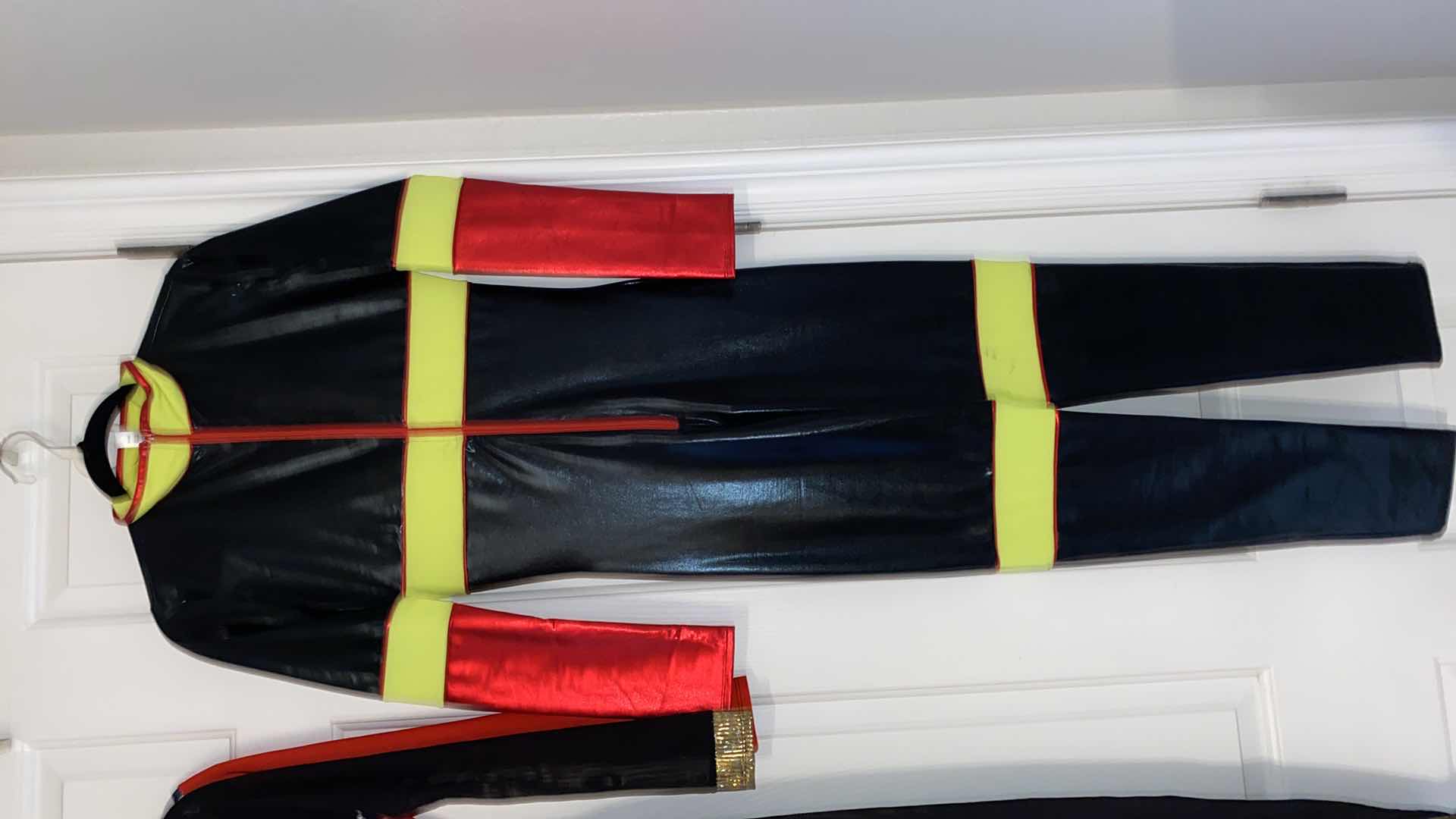 Photo 1 of 3 - WOMENS SIZE SMALL/MEDIUM CAT SUIT FORPLAY COSTUME