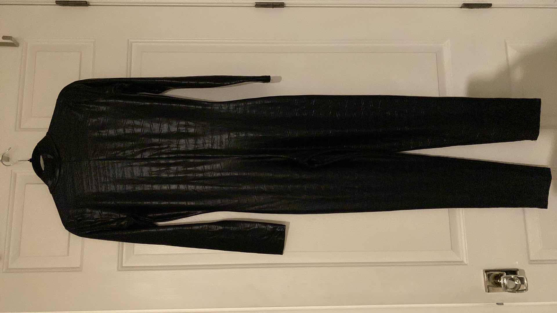 Photo 1 of 3 - WOMENS SIZE LARGE/XLARGE FORPLAY COSTUMES