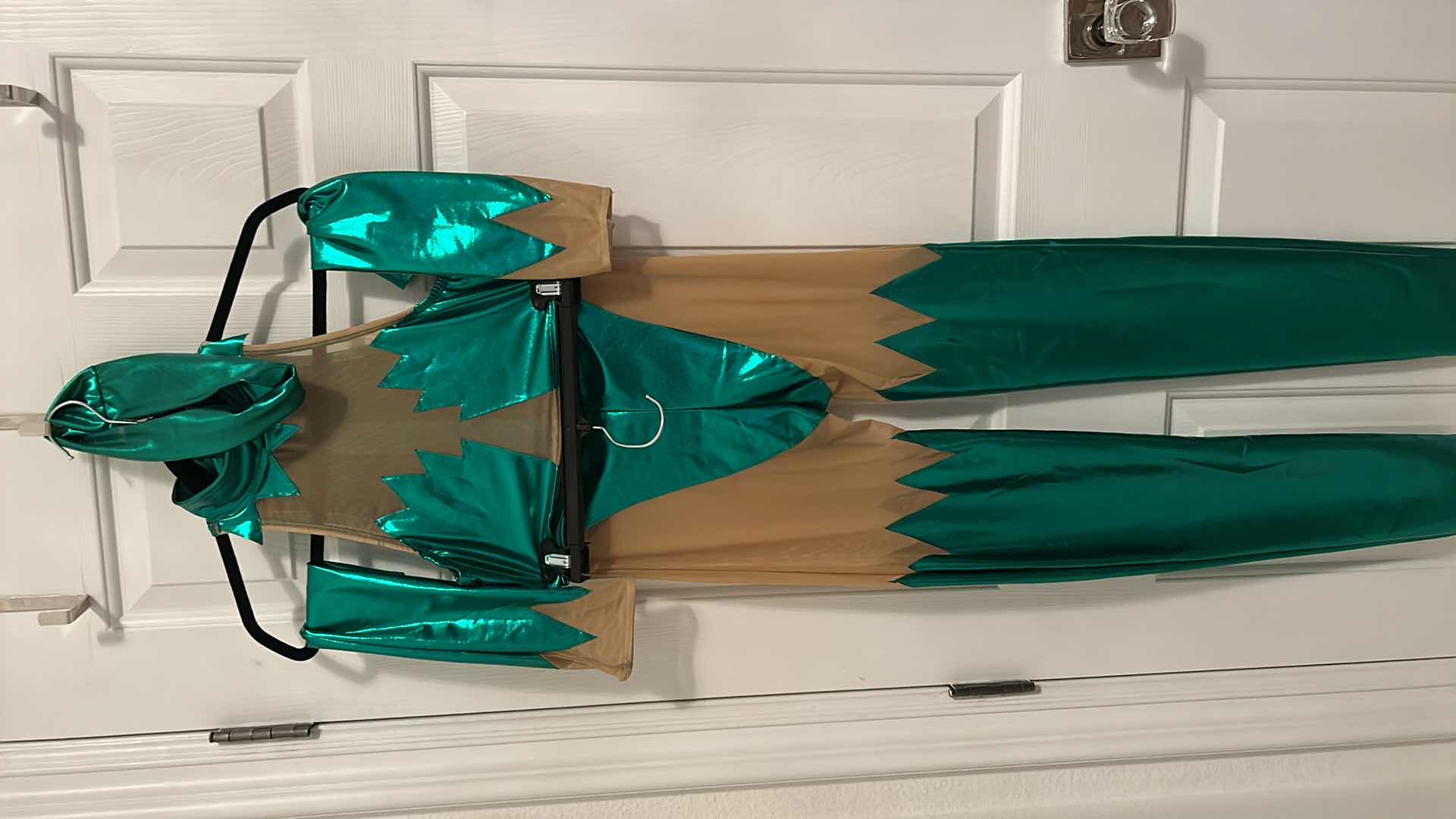 Photo 1 of 2 WOMENS COSTUMES SIZE M