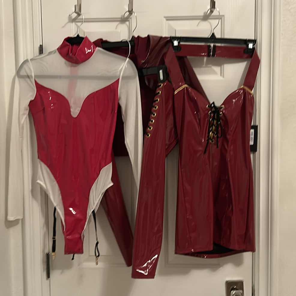 Photo 1 of 2 WOMENS COSTUMES SIZE M