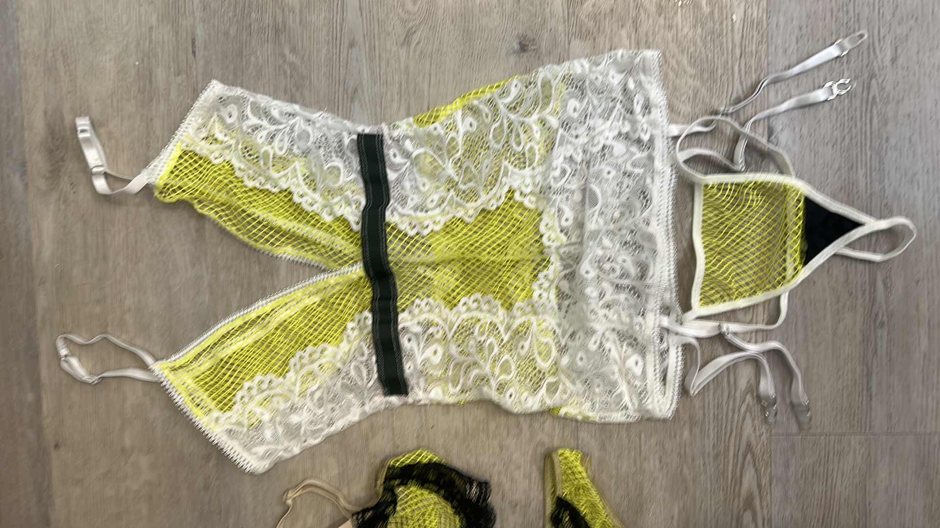 Photo 1 of 2 SEXY LINGERIE SETS SIZE SMALL