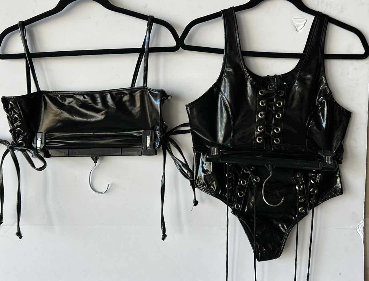 Photo 1 of 3 PC WOMENSWEAR SIZE L XL