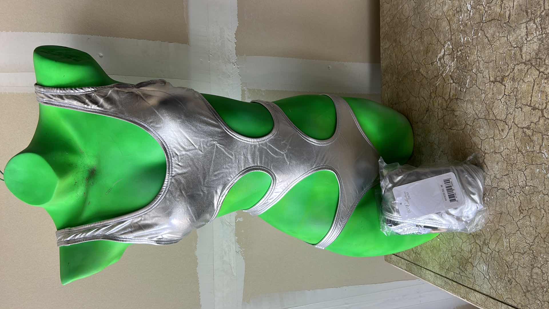 Photo 1 of 2 SILVER BLVD COLLECTION SWIMSUITS SIZE M