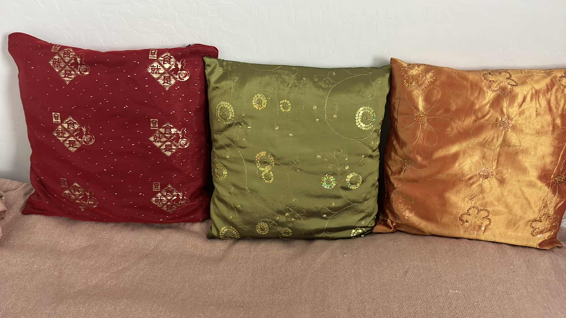 Photo 3 of 5 ACCENT PILLOWS 15”