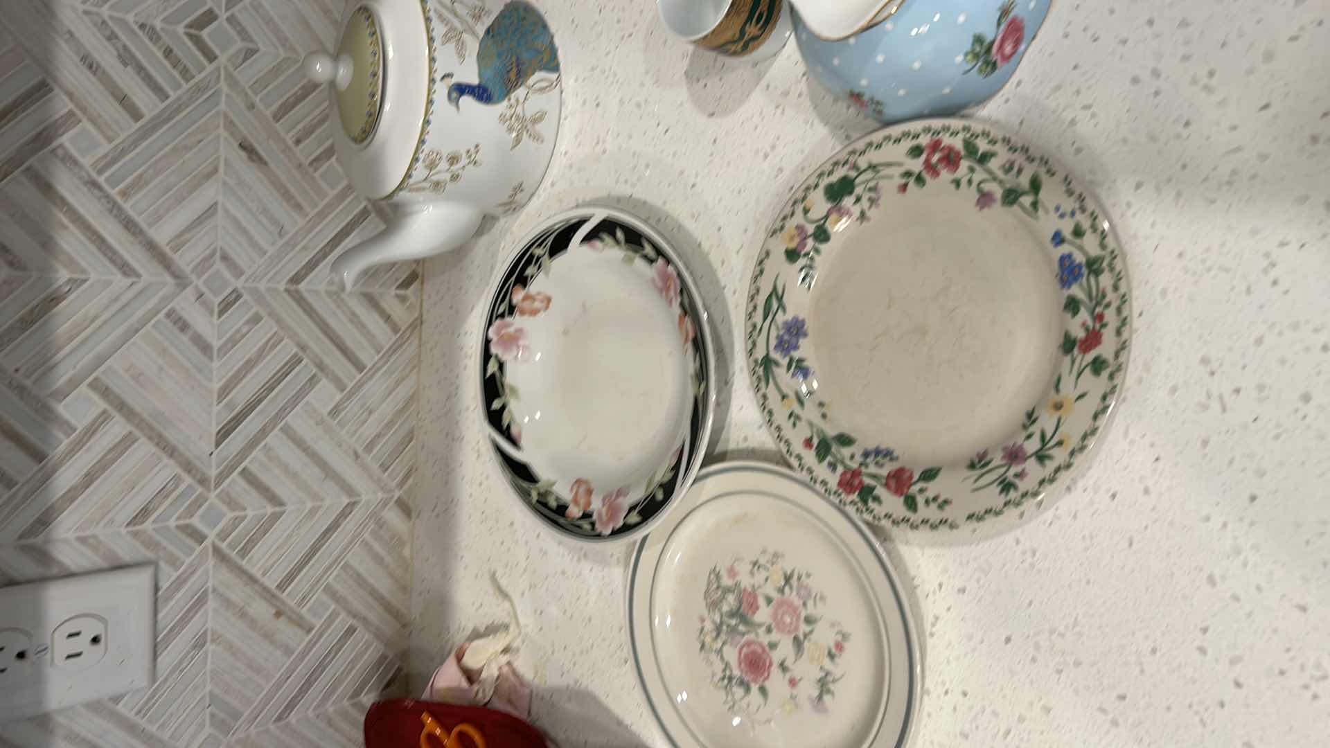 Photo 12 of PORCELAIN ASSORTMENT