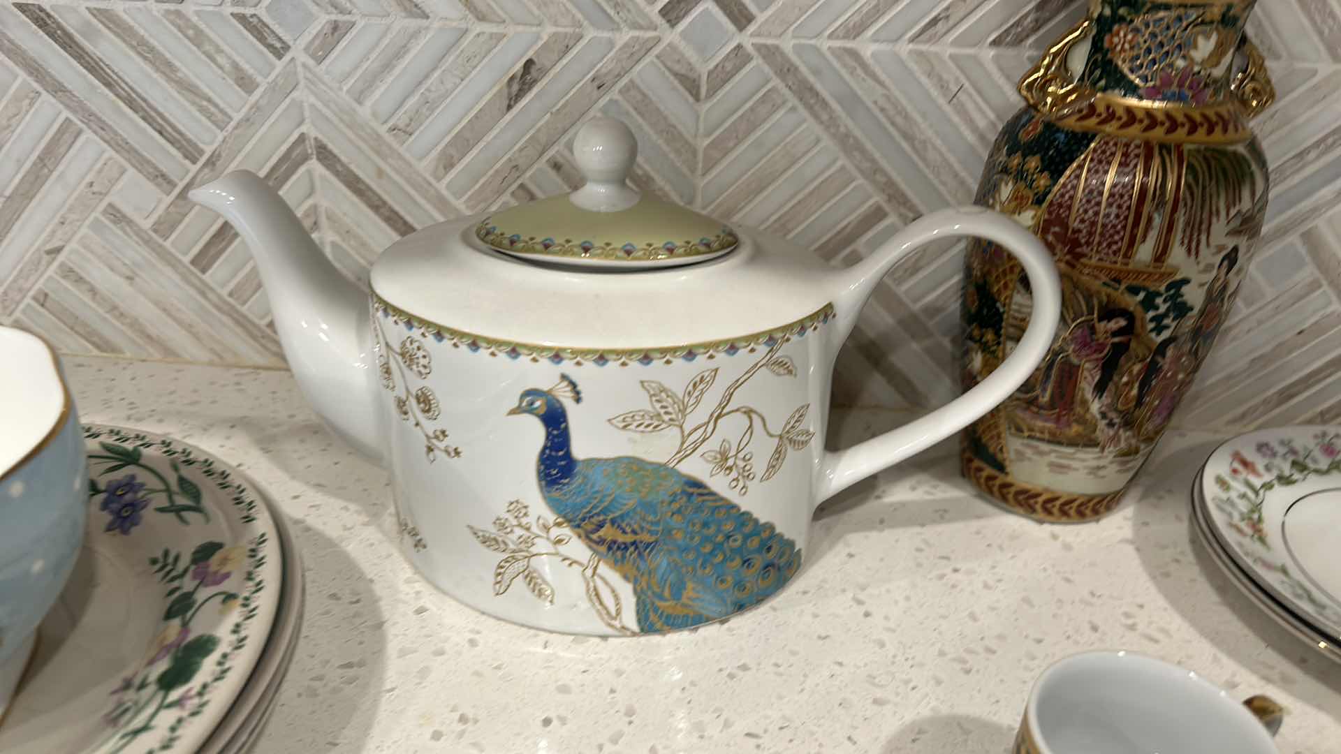 Photo 9 of PORCELAIN ASSORTMENT