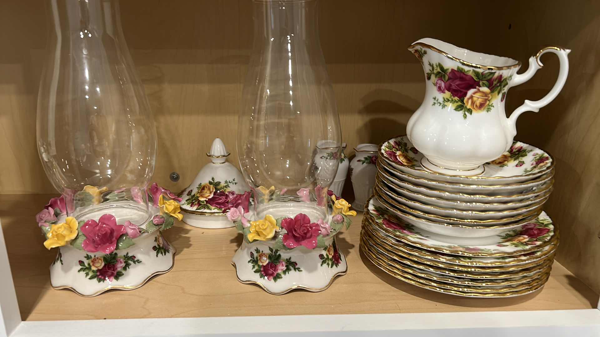 Photo 3 of 31 PC ROYAL ALBERT OLD COUNTRY ROSES PORCELAIN DINNERWARE