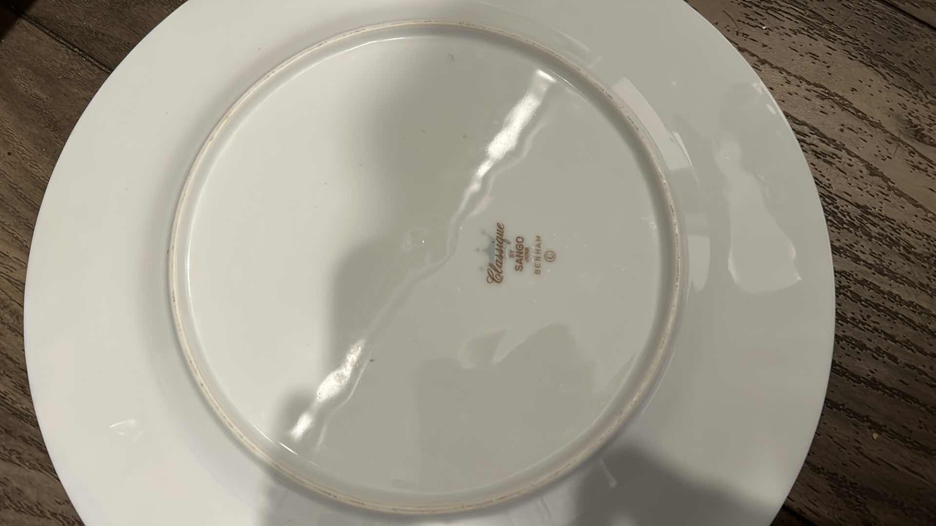 Photo 11 of CONTENTS OF KITCHEN CABINET