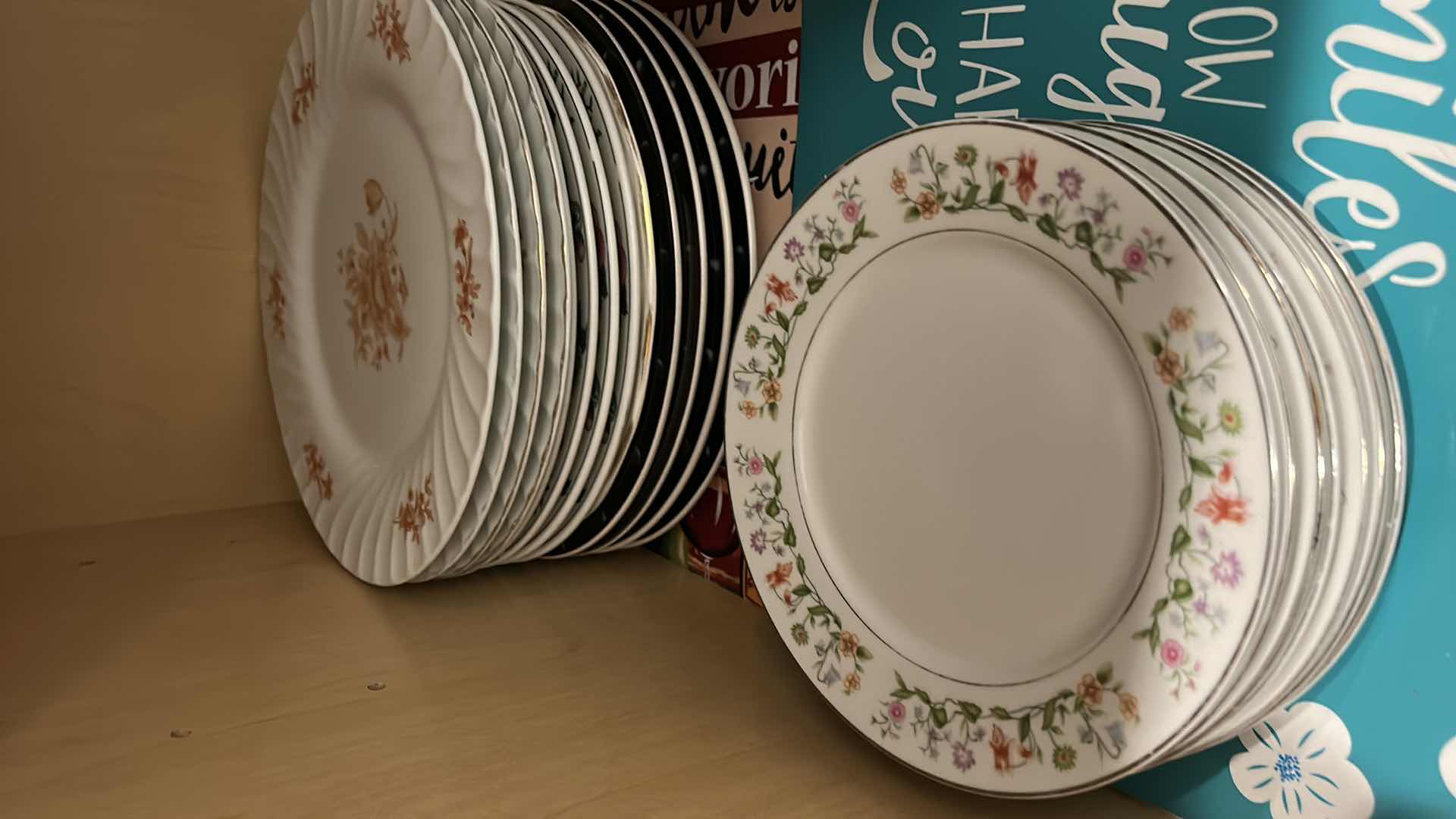 Photo 3 of CONTENTS OF KITCHEN CABINET