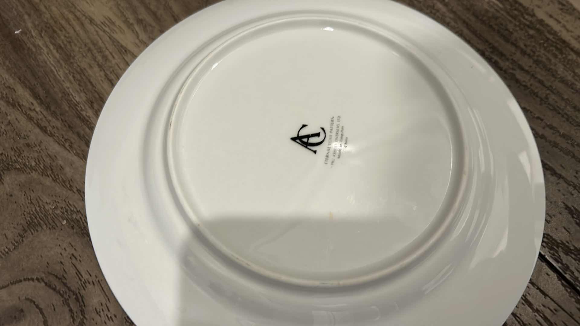 Photo 1 of CONTENTS OF KITCHEN CABINET