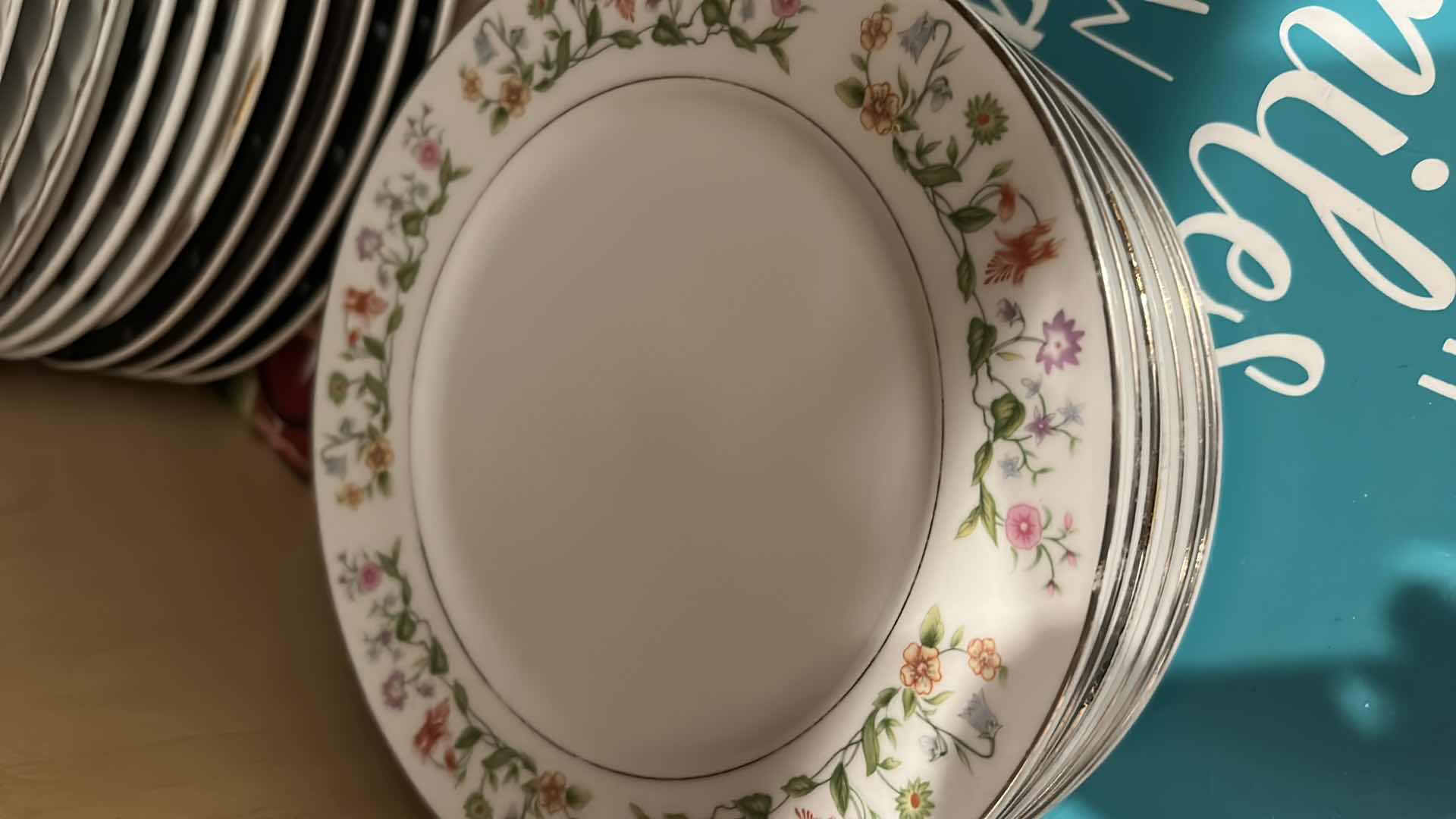 Photo 13 of CONTENTS OF KITCHEN CABINET