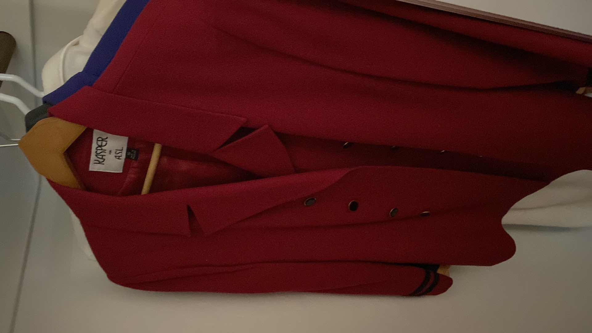 Photo 1 of 8 PIECES WOMENS SIZE XL AND XXL CLOTHING