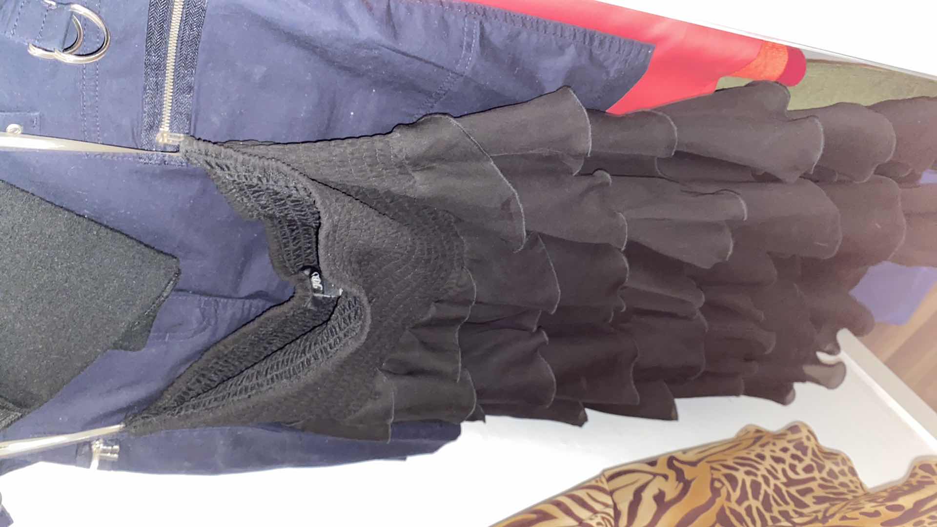 Photo 7 of 8 PIECES WOMENS SIZE XXL CLOTHING