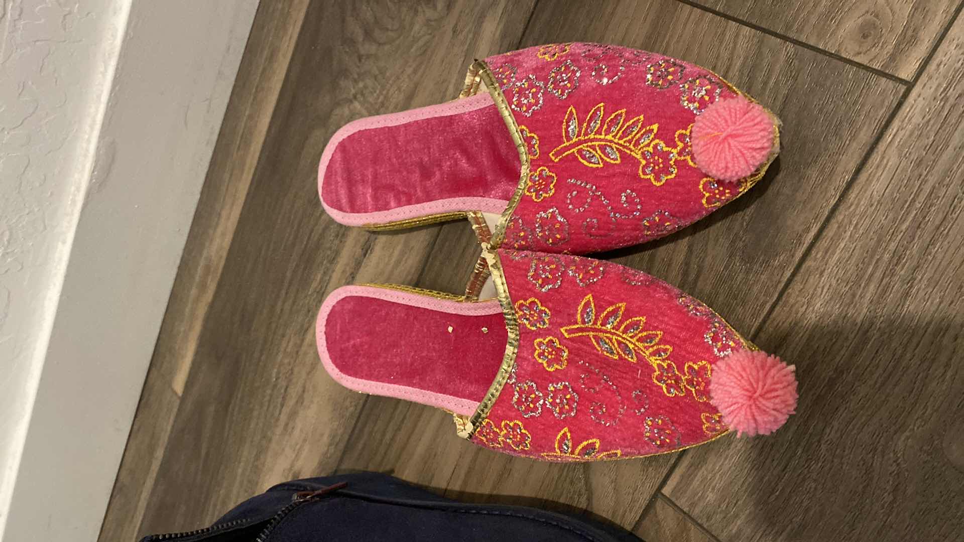 Photo 3 of 5 PAIRS WOMENS SHOES SIZE 10 BLACK BOOTS AND SLIPPERS, SIZE 11 ANIMAL PRINT AND RED SHOES