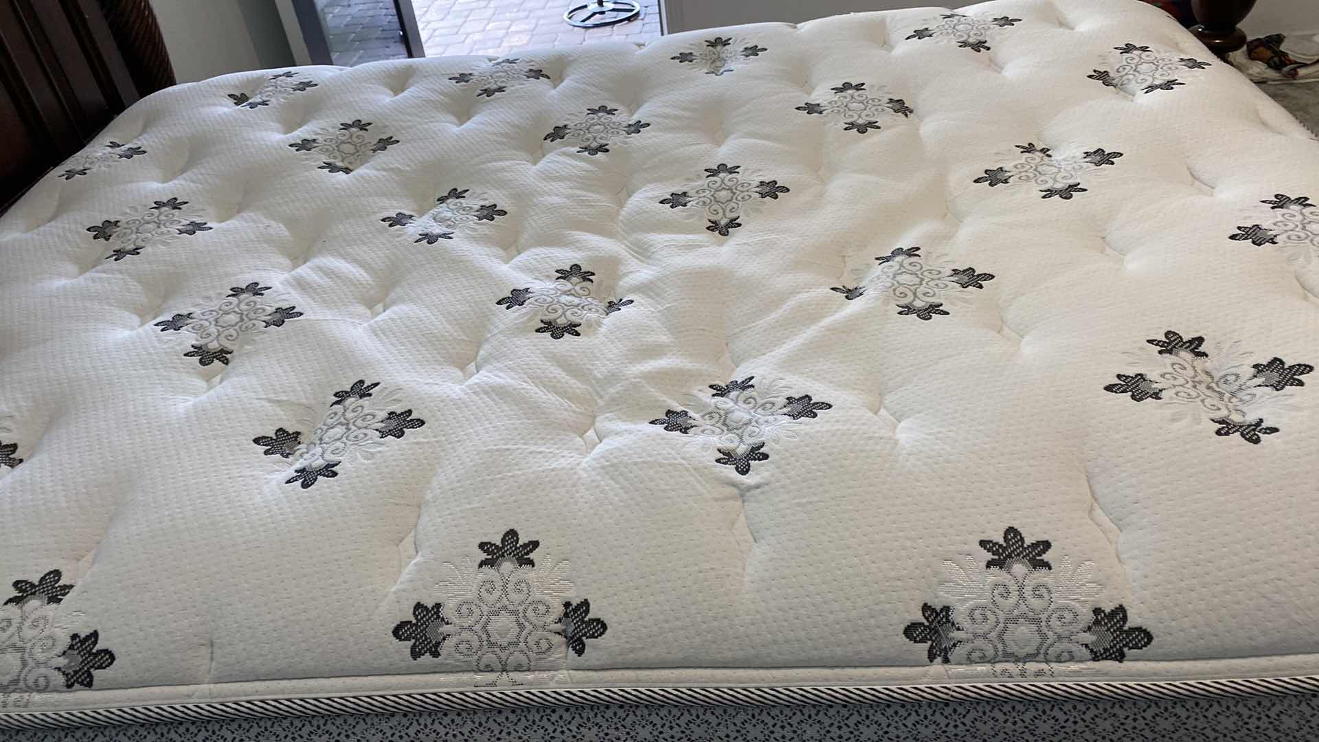 Photo 1 of MEDI-PEDICURE BEDDING CO QUEEN SIZE MATTRESS AND BOX SPRINGS