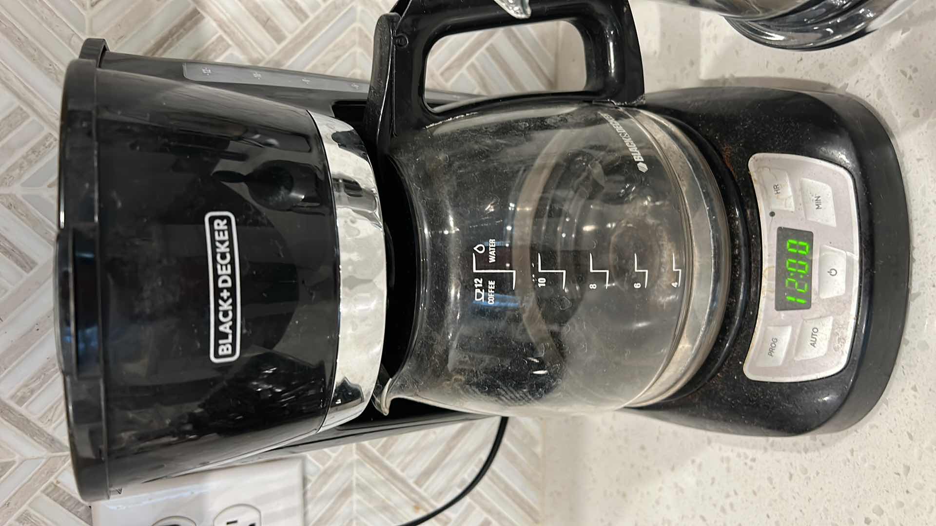 Photo 2 of COFFEE AND TEA MAKERS