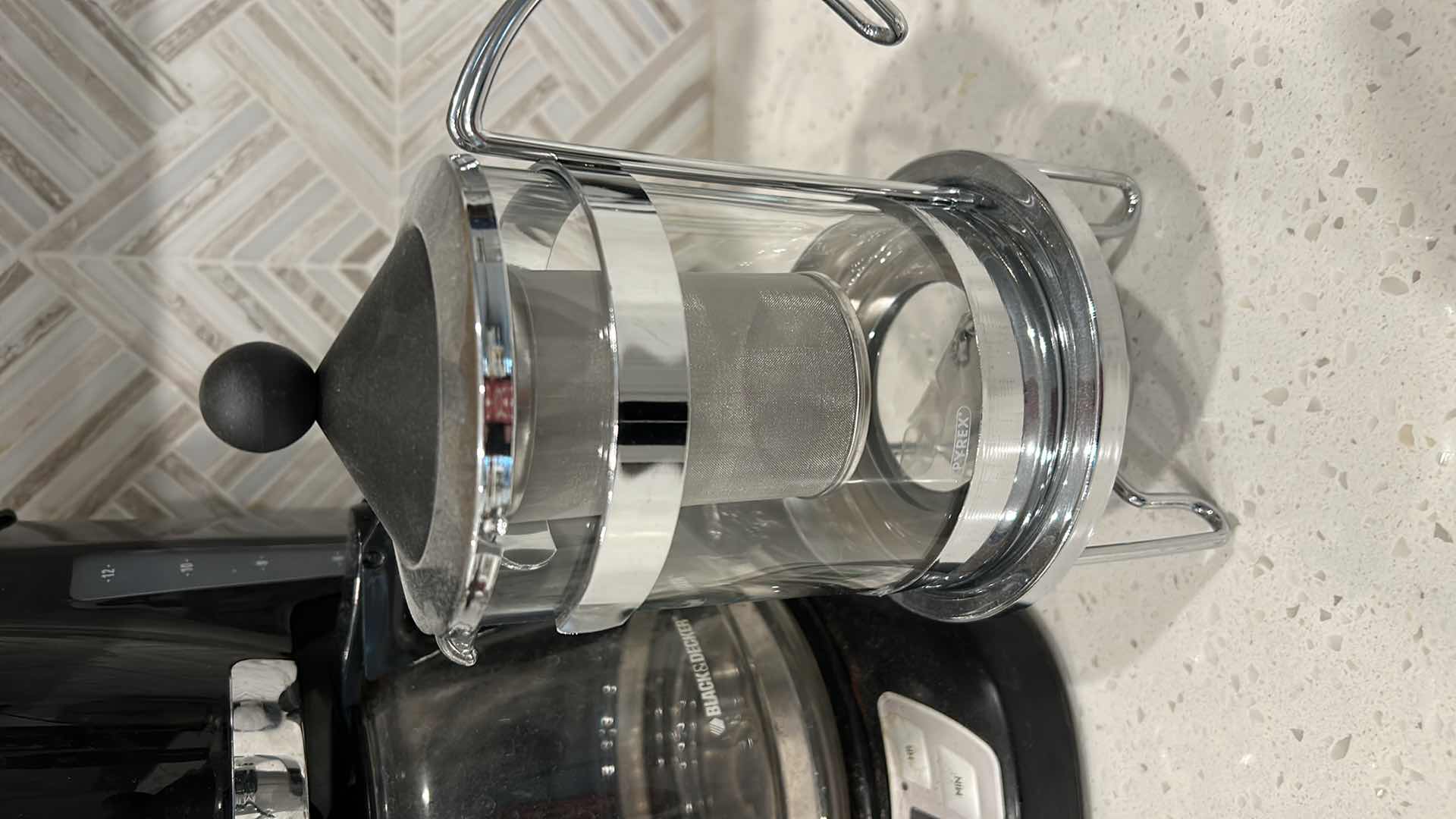 Photo 1 of COFFEE AND TEA MAKERS