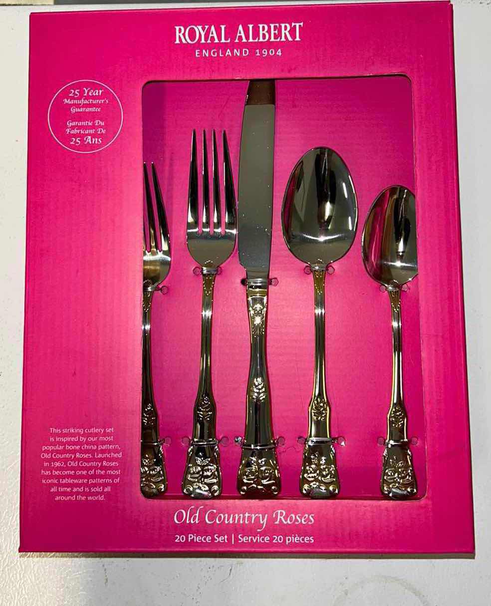 Photo 1 of ROYAL ALBERT 20 PC SET