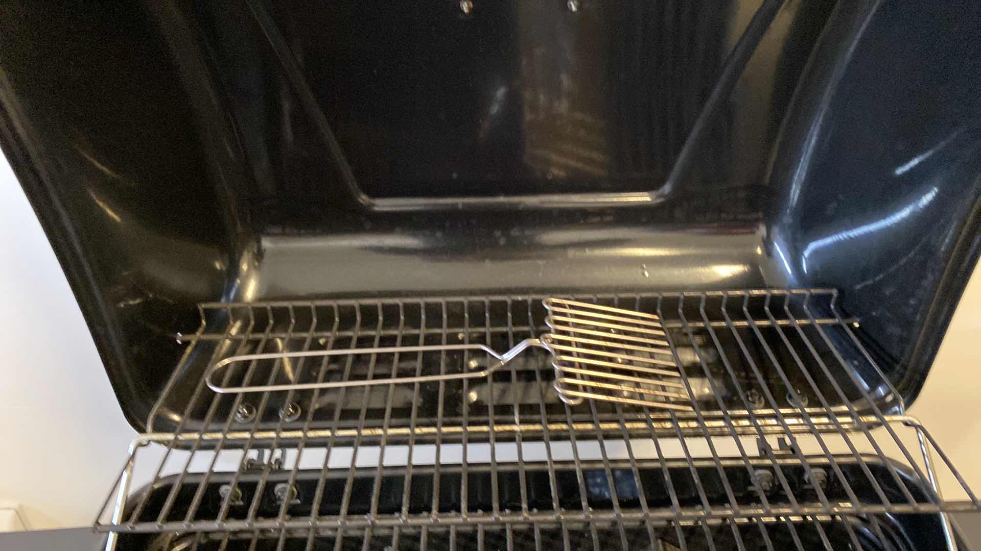 Photo 6 of CHAR-BROIL BBQ WITH PROPANE TANK AND GRILL COVER